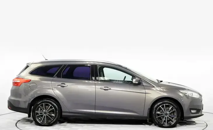 Ford Focus - Фото 3