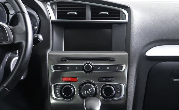 Citroen C4 - Фото 8