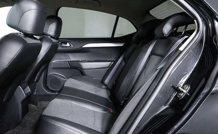 Citroen C4 - Фото 14