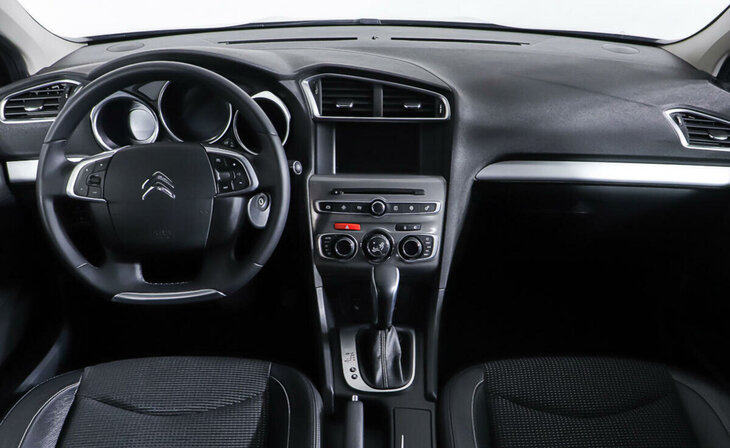 Citroen C4 - Фото 8