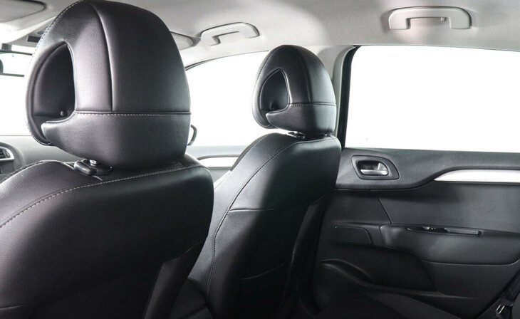 Citroen C4 - Фото 7