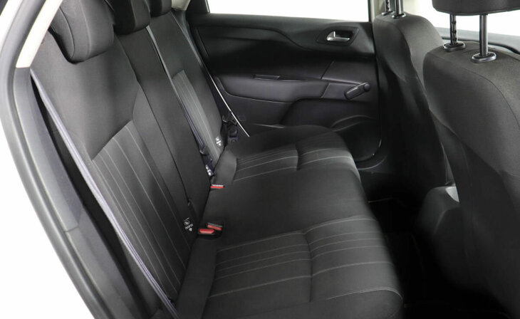 Citroen C4 - Фото 8