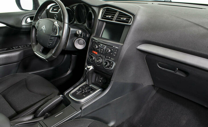 Citroen C4 - Фото 8