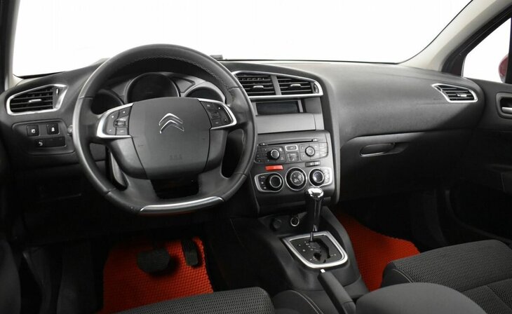 Citroen C4 - Фото 10