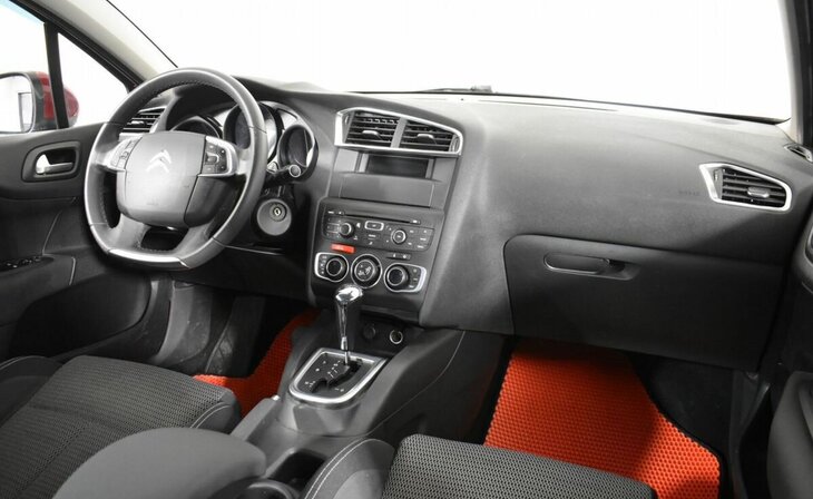 Citroen C4 - Фото 8