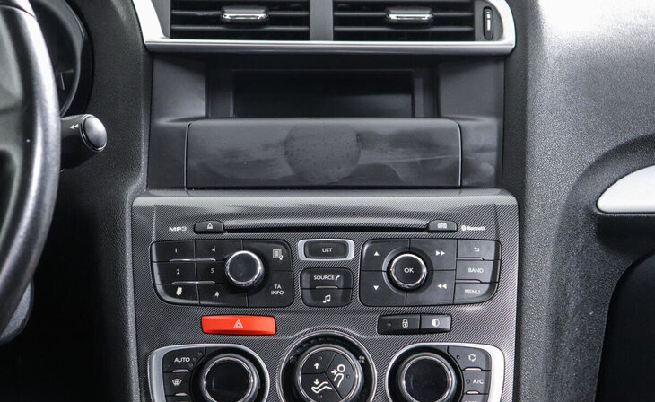 Citroen C4 - Фото 7