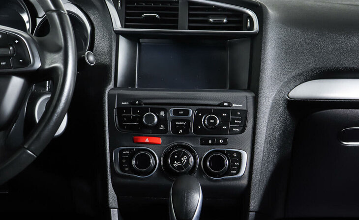 Citroen C4 - Фото 9