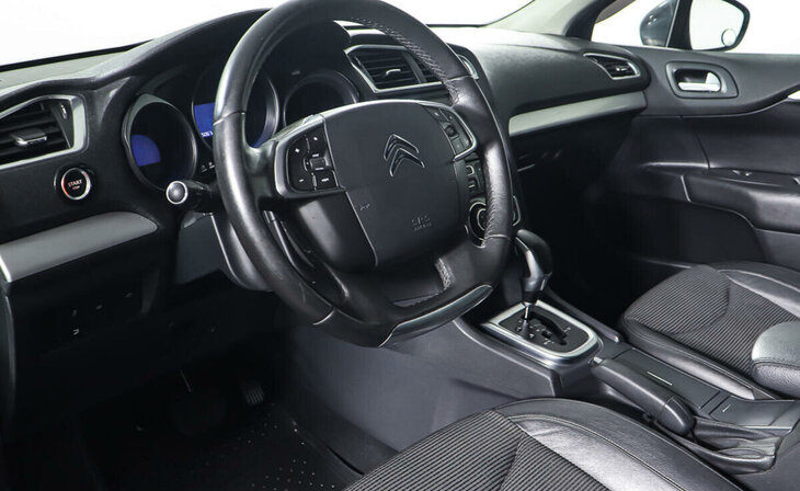 Citroen C4 - Фото 6