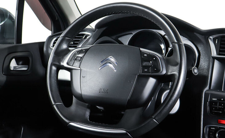 Citroen C4 - Фото 7