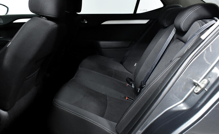 Citroen C4 - Фото 8