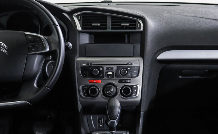 Citroen C4 - Фото 7