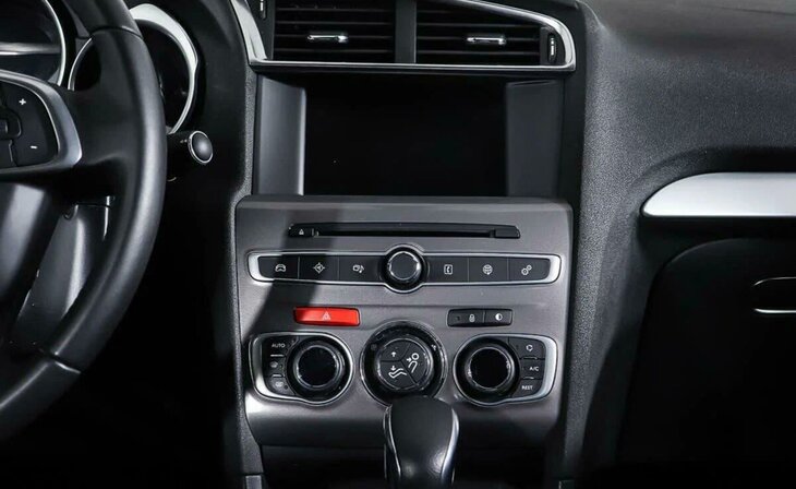 Citroen C4 - Фото 13