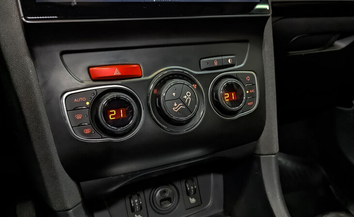 Citroen C4 - Фото 17