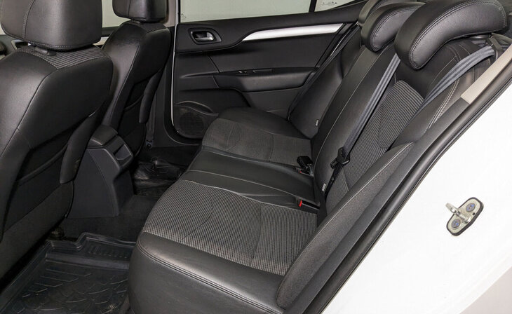 Citroen C4 - Фото 22