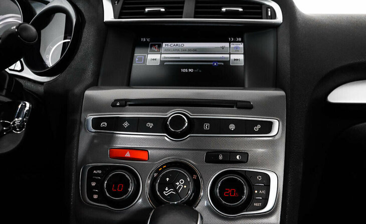 Citroen C4 - Фото 8