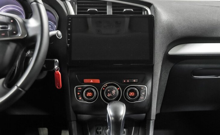 Citroen C4 - Фото 9