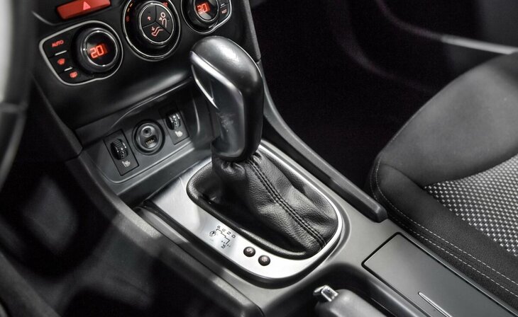 Citroen C4 - Фото 10