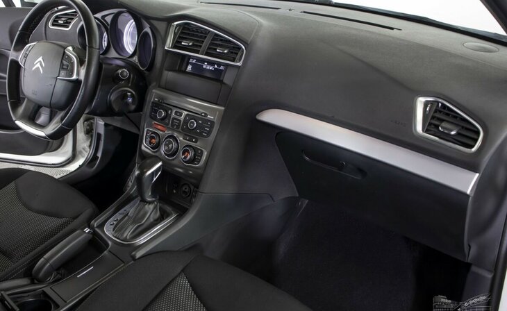 Citroen C4 - Фото 7