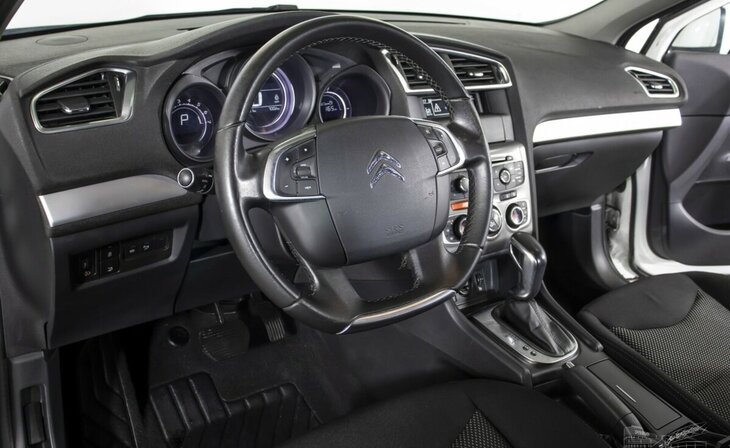 Citroen C4 - Фото 8