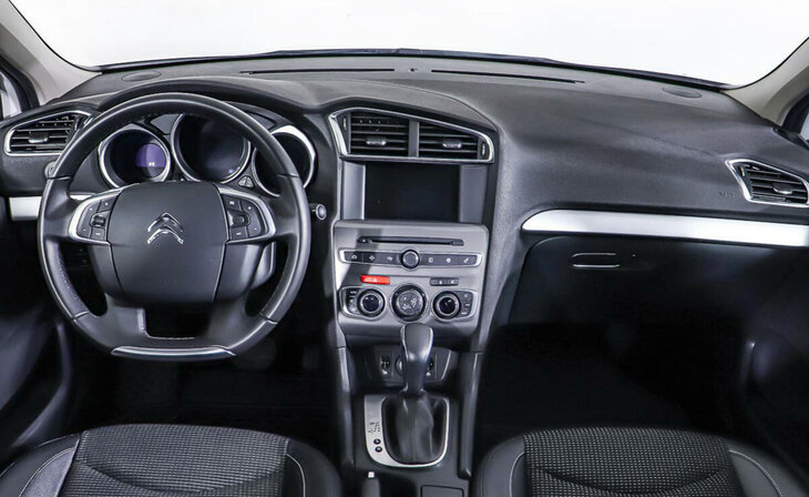 Citroen C4 - Фото 9