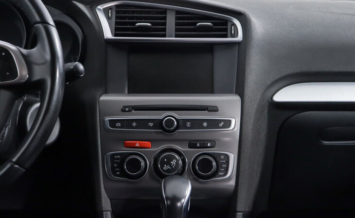 Citroen C4 - Фото 7