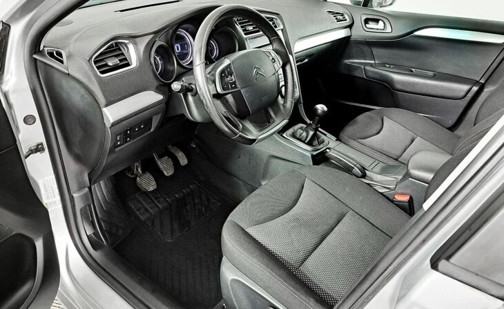 Citroen C4 - Фото 7