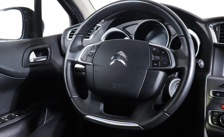 Citroen C4 - Фото 10