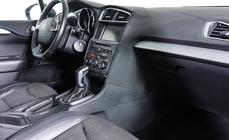 Citroen C4 - Фото 7