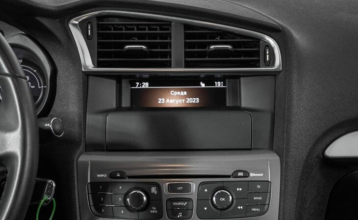 Citroen C4 - Фото 14