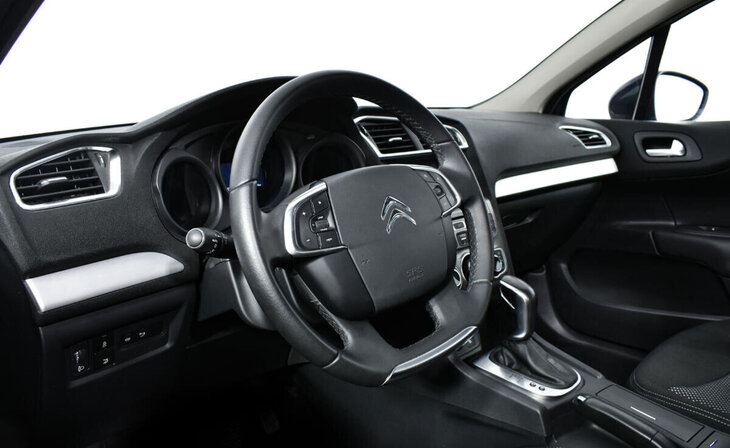 Citroen C4 - Фото 9