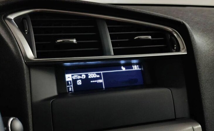 Citroen C4 - Фото 12