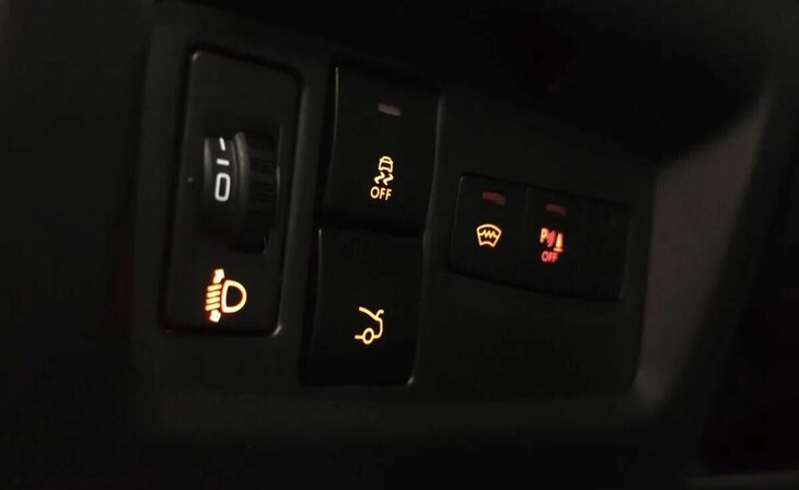 Citroen C4 - Фото 14