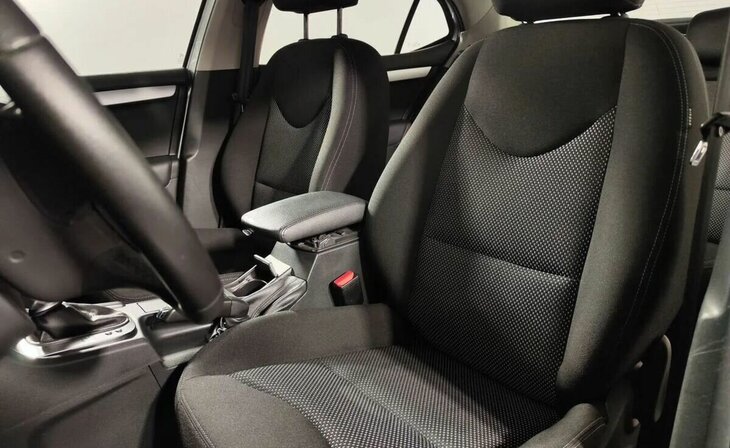 Citroen C4 - Фото 6