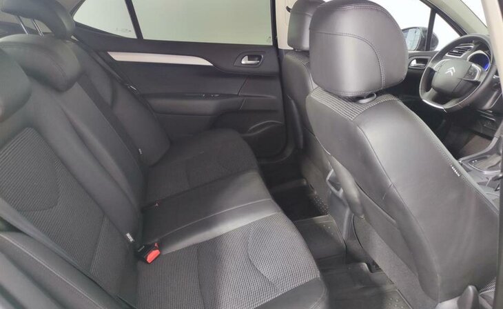 Citroen C4 - Фото 12