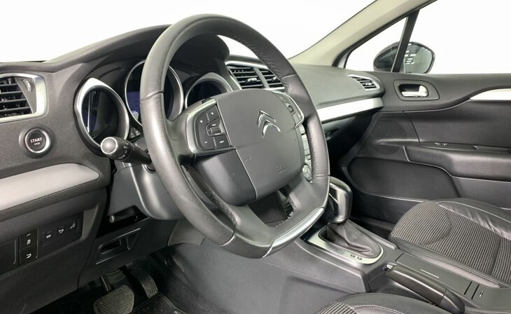 Citroen C4 - Фото 8