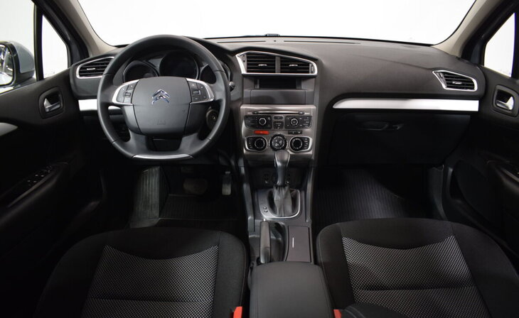 Citroen C4 - Фото 9