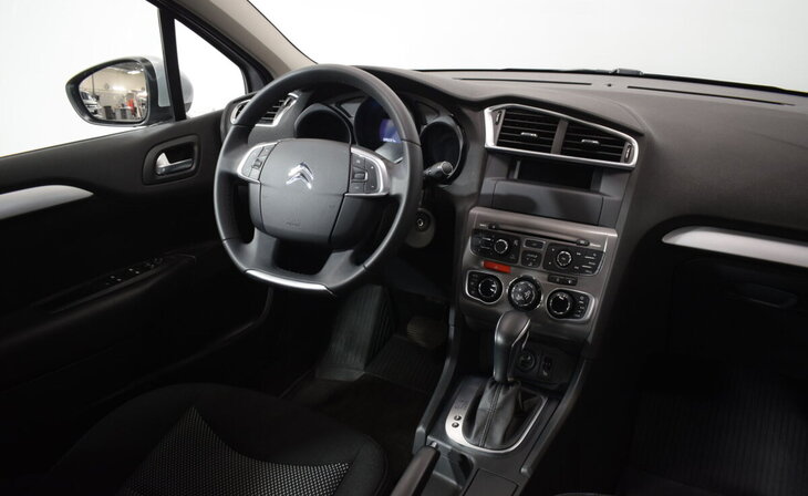 Citroen C4 - Фото 10