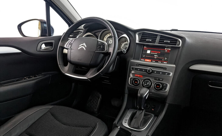 Citroen C4 - Фото 12
