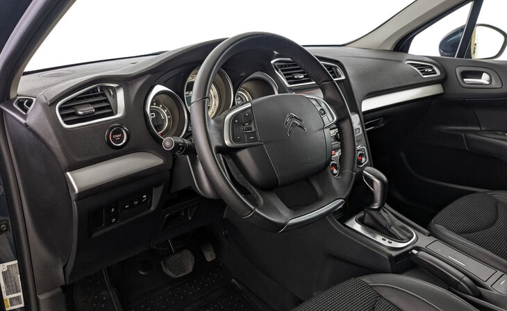 Citroen C4 - Фото 13