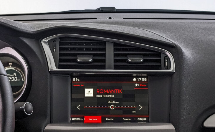 Citroen C4 - Фото 16