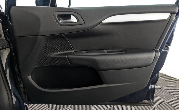 Citroen C4 - Фото 19