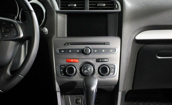 Citroen C4 - Фото 10