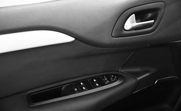 Citroen C4 - Фото 12