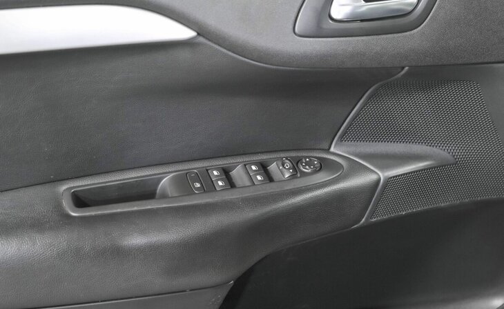 Citroen C4 - Фото 13