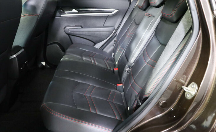 Dongfeng AX7 - Фото 20