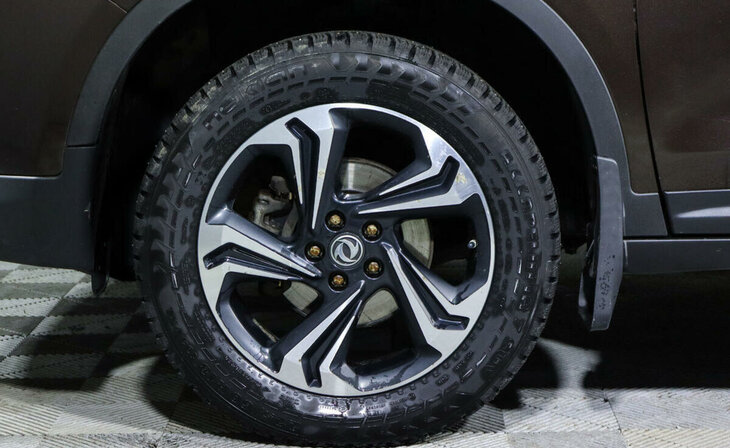 Dongfeng AX7 - Фото 4