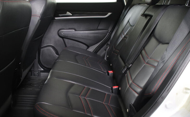 Dongfeng AX7 - Фото 10