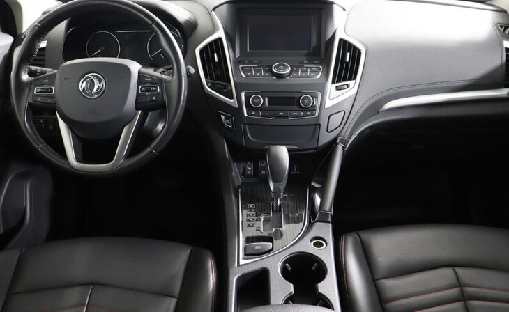 Dongfeng AX7 - Фото 6