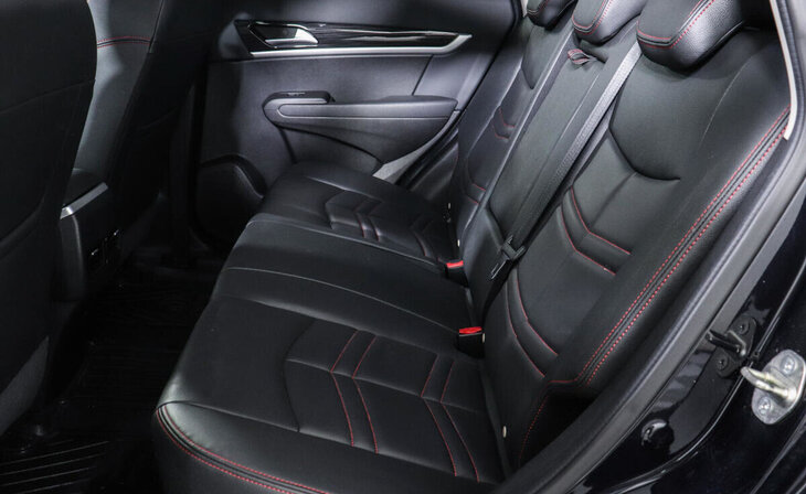 Dongfeng AX7 - Фото 10