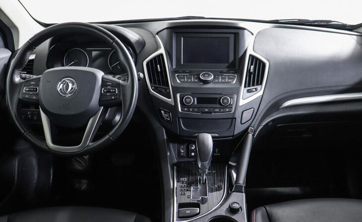 Dongfeng AX7 - Фото 6